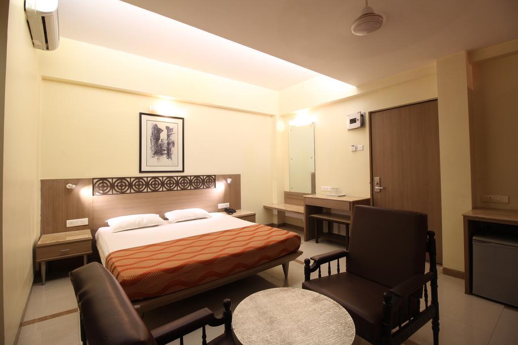 Hotel Samrat Mumbai Ruang foto