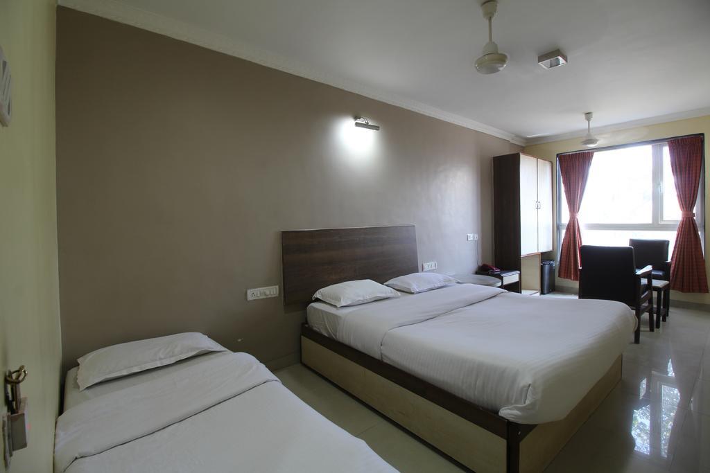 Hotel Samrat Mumbai Ruang foto