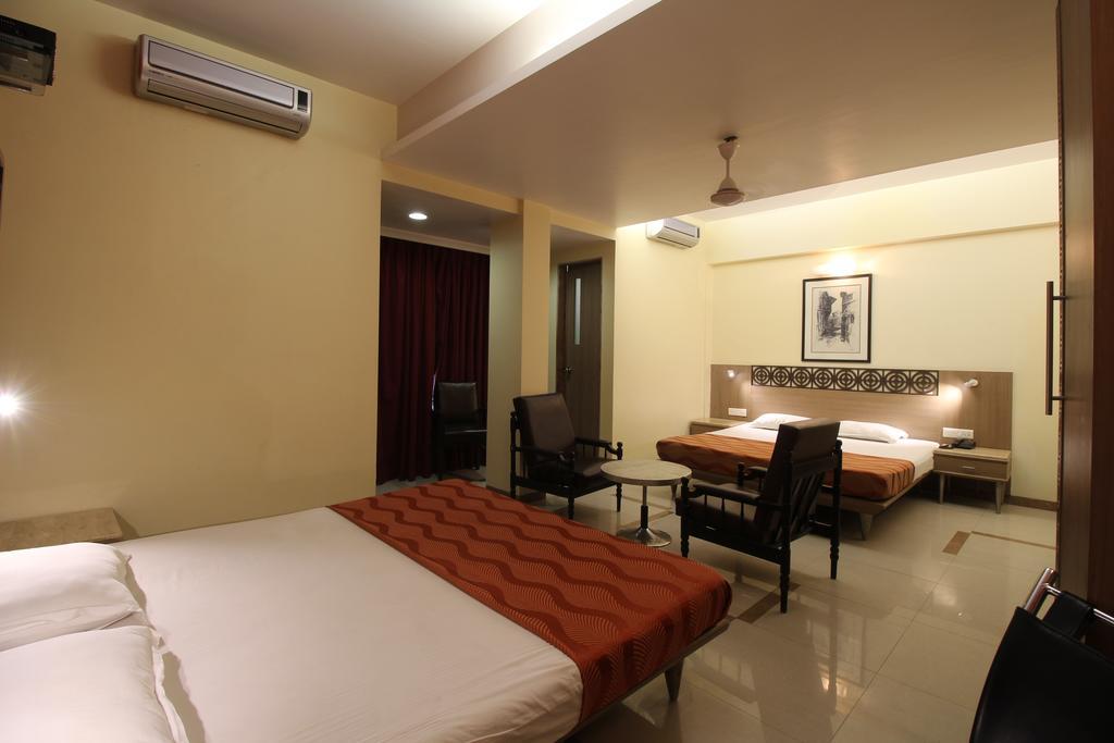 Hotel Samrat Mumbai Ruang foto